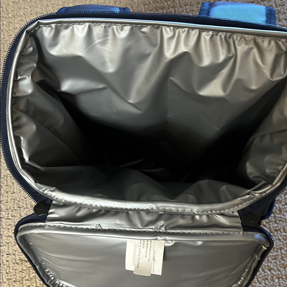 Igloo Maxcold Evergreen Grayblue Backpack. Nwt Ho… - image 3